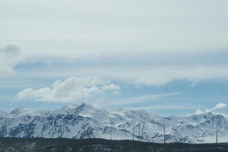 Muted instruments or lean speech with the old man