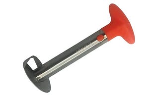 imusa-pineapple-corer-slicer-1
