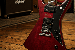 Epiphone-Explorer-1