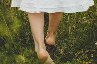 Grass beneath your feet: nature’s remedy.