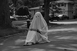 My Secret Life as a Ghostwriter Earns Me $6000 a Month