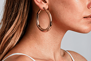 Gold-Hoop-Earrings-For-Women-1