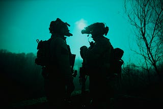 Soldiers at night through night vision