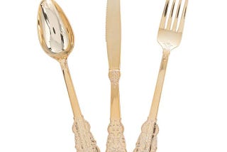 Luxurious 24-piece Gold Ornate Cutlery Set | Image