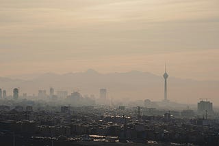How Air Pollution Is Reshaping Tehran’s Housing Market — Buyers Forced into “Red Zones”