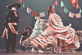 Mexican folk dancers