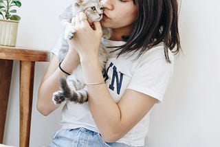 A Dozen Life Lessons From a 70-Year-Old Happy Childless Cat Lady