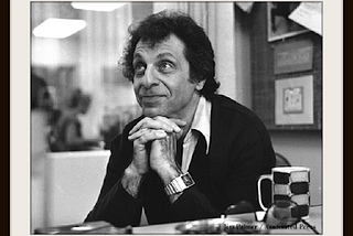 Mort Sahl, Caustic Comic, Dies at 94