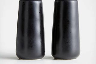 crate-and-barrel-marin-salt-pepper-shakers-black-1