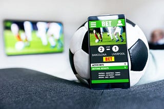 What to look for when choosing a bookmaker for football betting such as W88