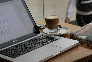 Get class name as string in Swift