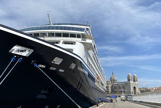 Обзор круизного лайнера: Azamara Onward