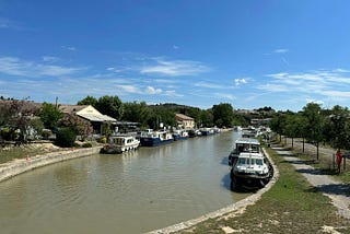 The One-Armed Lobster of the Canal du Midi