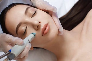 How Can Individuals Maximize HydraFacial Results?