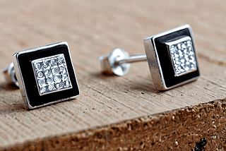 Stud-Earrings-For-Men-1