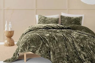 wonderful-diamond-velvet-3-piece-quilt-set-dark-green-21020-queen-1