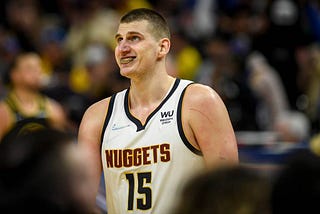 Por que as pessoas criticam Jokic ser MVP?