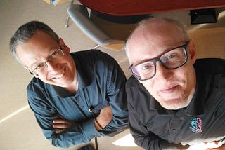 Bestuurder Karol Henke & Directeur Tjerk Feitsma slaan handen ineen.