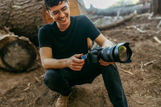 This Guy Earns $134,000 a Year Running a Photography Business