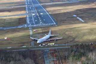 Why is aborting a takeoff after decision speed more dangerous than continuing it?