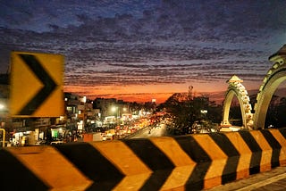 Traffic at Anna Arch, Chennai