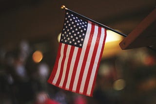 Інвестування в США: як працює 401(k), IRA, індексні фонди, ОпціониЗа межами міфу: Чому так багато американців інвестують і як ви можете почати вже сьогодні