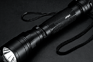 Rechargeable-Flashlight-1