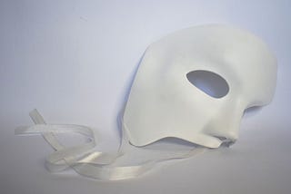 while stage face mask with ribbon