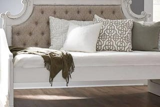liberty-magnolia-manor-daybed-upholstered-back-1