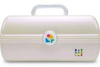 caboodles-on-the-go-girl-case-white-opal-1