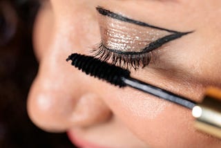 The 6 Liners That Ruled Eyeliner Obsession in 2023 (Before They Fly Off Shelves!)