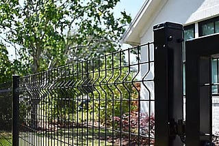 ironcraft-fences-4ft-h-x-6ft-w-euro-steel-fence-panel-1