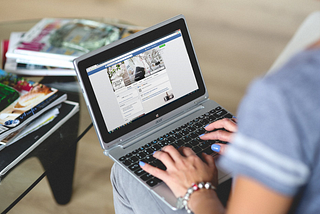 8 Advantages of Social Media Marketing for Your E-commerce Business