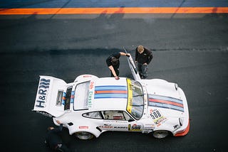 Inspection of a car before taking delivery