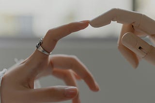 Seperti Punya Teman Khayalan