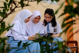 Mitos: “Belajar Lebih Lama = Nilai Lebih Tinggi?”