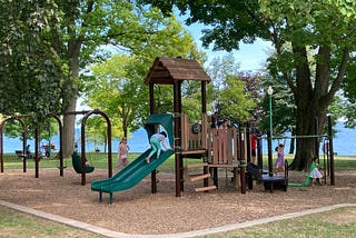 How to Avoid Conversation with Other Parents at the Playground