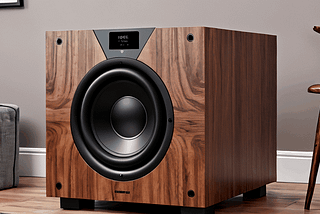 Powered-Subwoofer-1