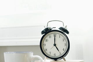 Waking Up Early Is Not Enough (You Need a Schedule Too)