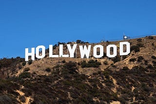 Hollywood Launch vs Incremental Launch : Launch strategy for early stage startup