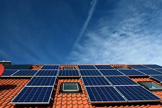 California is considering a rooftop solar policy that’s a loser regardless of your politics