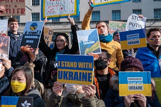 When Unarmed civilians face Tanks — Thoughts about the Ukrainian Civil Resistance