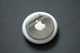 Zero-Day: Hijacking iCloud Credentials with Apple Airtags (Stored XSS)