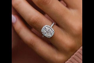luxurious-halo-cushion-cut-sona-simulated-diamond-engagement-crushed-ice-ring-in-sterling-silver-1