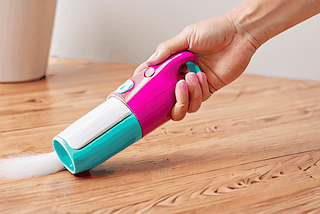 Lint-Roller-For-Pet-Hair-1