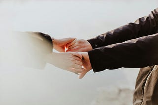 5 Signs Your Twin Flame Runner Will Reach Out to You Soon
