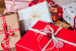 Wow your employees this Christmas: 5 Gift Ideas That Your Employees Will Actually Like