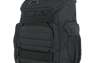 oakley-enduro-3-0-big-backpack-blackout-1