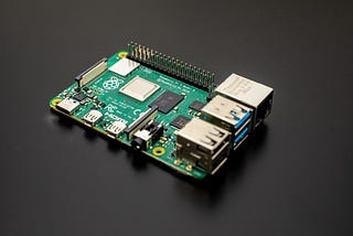 Raspberry Pi vs Arduino: A Beginning Maker’s Guide to Tell Them Apart