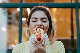 10 Tactics Hot-Dog Sellers Use You Can Steal As A Freelancer